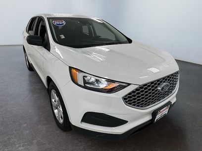 Used 2024 Ford Edge SE