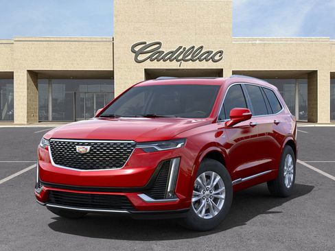 New 2025 Cadillac XT6 Luxury image 6