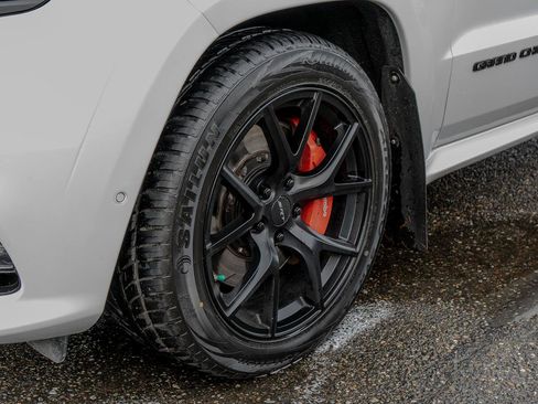 Used 2019 Jeep Grand Cherokee SRT image 13