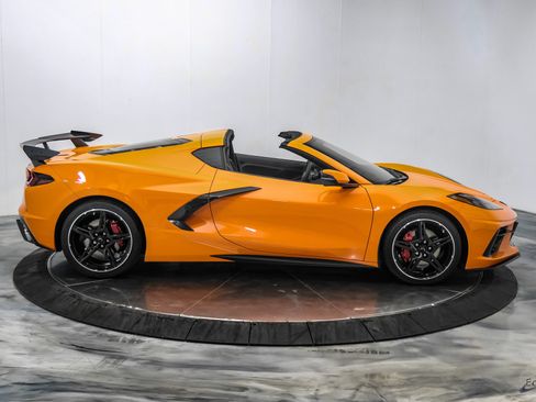 Used 2023 Chevrolet Corvette Stingray Coupe w/ 1LT RWD image 28