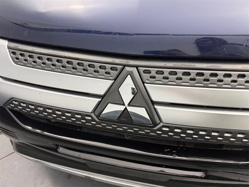 Used 2020 Mitsubishi Outlander SE image 30