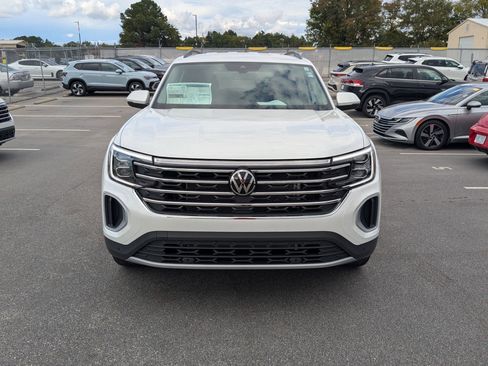 New 2026 Volkswagen Atlas SE image 8