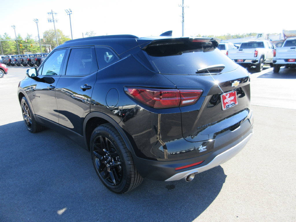 Certified 2023 Chevrolet Blazer LT AWD/4WD image 10