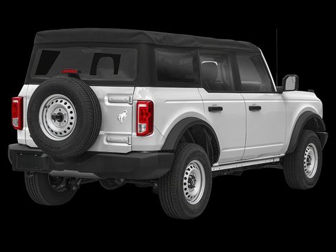 Used 2023 Ford Bronco Outer Banks AWD/4WD image 2