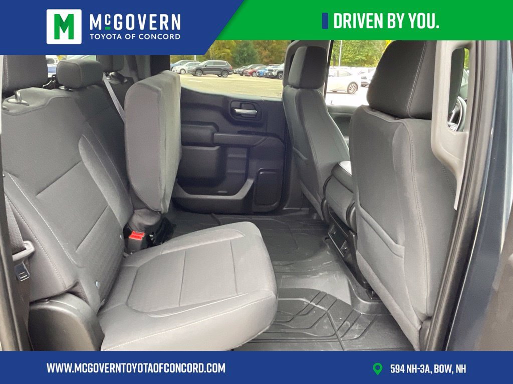 Used 2020 Chevrolet Silverado 1500 LT w/ LT Value Package AWD/4WD image 23