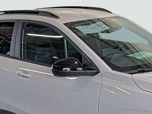 New 2026 Chevrolet Trax LT w/ Driver Confidence Package FWD image 17