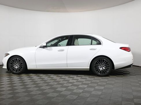Used 2022 Mercedes-Benz C 300 4MATIC Sedan image 2