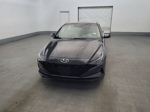 Used 2023 Hyundai Elantra SEL w/ Convenience Package FWD image 15