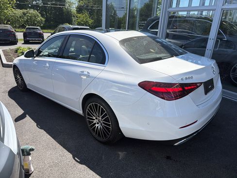 Used 2022 Mercedes-Benz C 300 4MATIC Sedan image 5