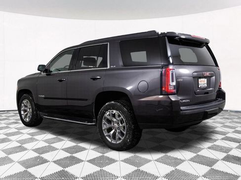 Used 2018 GMC Yukon SLE w/ SLE Value Package image 12