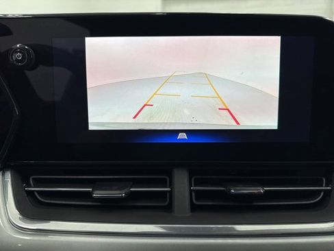 Used 2024 Chevrolet Trax LT image 16