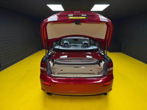 Used 2011 Lexus IS 250C image 12