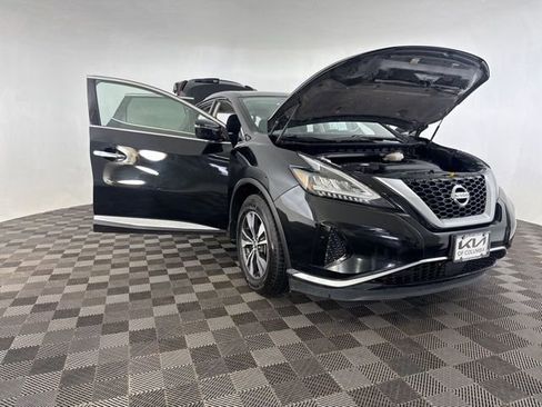 Used 2019 Nissan Murano S image 14