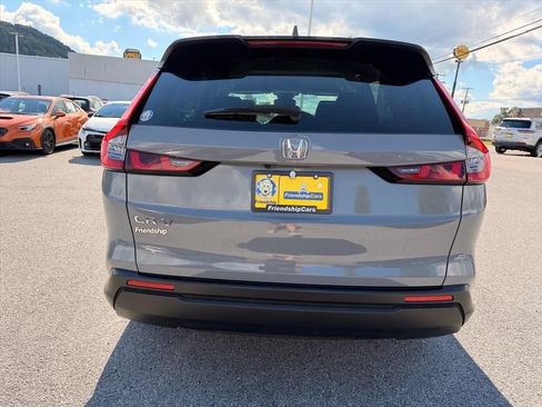 Used 2024 Honda CR-V LX image 11