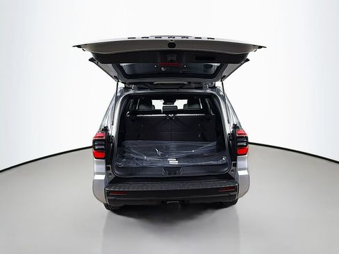 New 2026 Toyota 4Runner SR5 AWD/4WD image 21