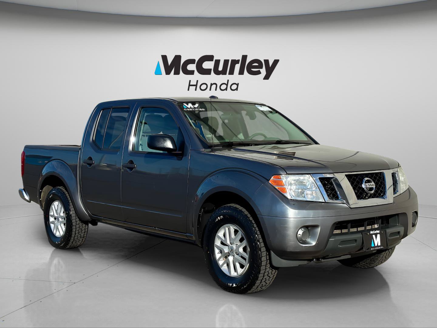 Used 2018 Nissan Frontier SV AWD/4WD image 1