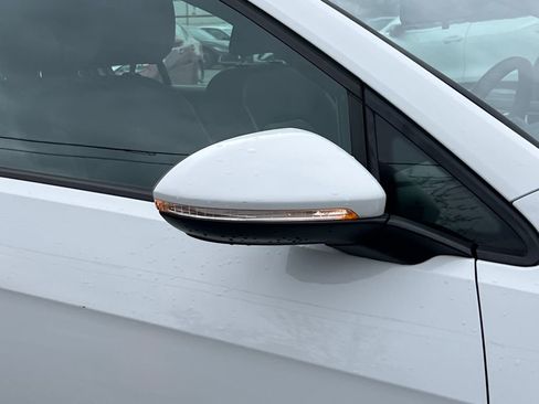 Used 2019 Volkswagen GTI SE image 7