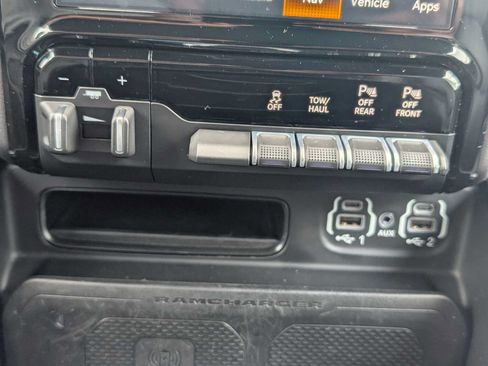 Used 2023 RAM 1500 Laramie AWD/4WD image 25