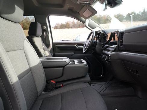 Used 2022 Chevrolet Silverado 1500 RST AWD/4WD image 28