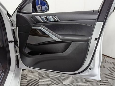 Certified 2024 BMW X6 xDrive40i w/ Premium Package image 31