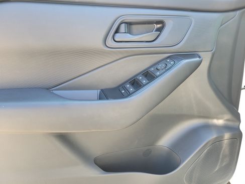 Certified 2024 Nissan Rogue S FWD image 15