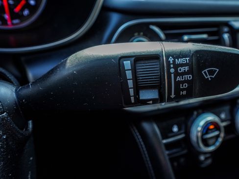 Used 2019 Genesis G70 2.0T Advanced w/ Elite Package image 24