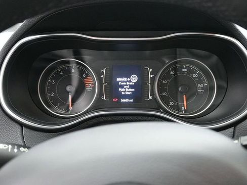 Used 2020 Jeep Cherokee Latitude Plus image 9