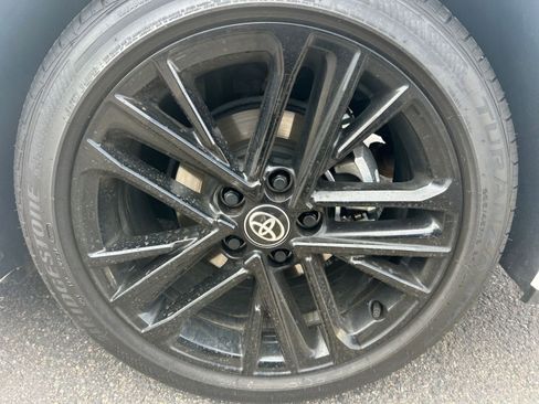 Used 2025 Toyota Camry SE image 28