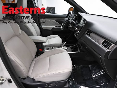 Used 2020 Mitsubishi Outlander SEL AWD/4WD image 23