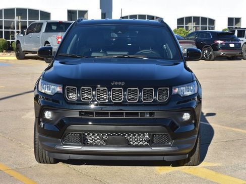New 2026 Jeep Compass Latitude image 2