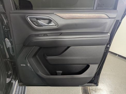 Used 2021 Chevrolet Suburban High Country image 20