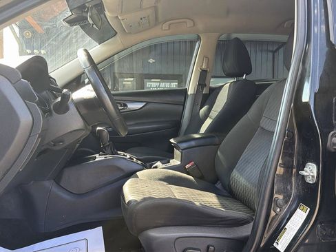 Used 2020 Nissan Rogue SV AWD/4WD image 9