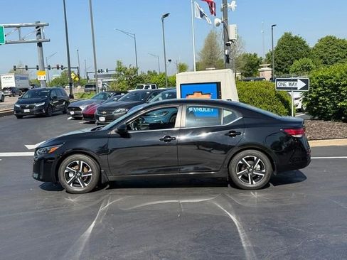 Used 2024 Nissan Sentra SV w/ All-Weather Package FWD image 2