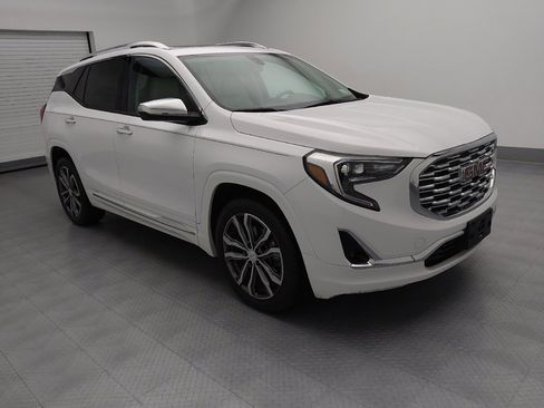 Used 2019 GMC Terrain Denali w/ Comfort Package image 11