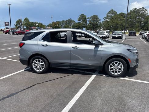 Used 2024 Chevrolet Equinox LT FWD image 35