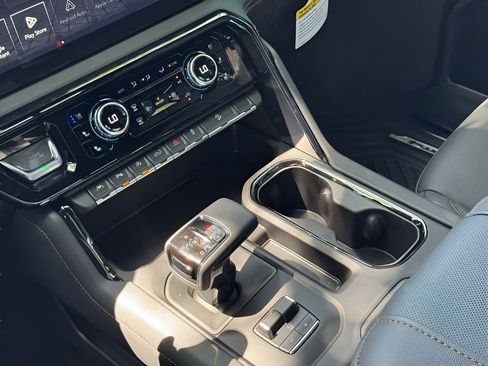 New 2026 GMC Sierra 1500 AT4 w/ AT4 Premium Package AWD/4WD image 19