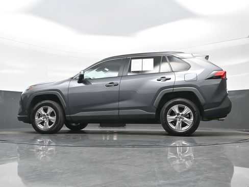 Used 2025 Toyota RAV4 XLE AWD/4WD image 29