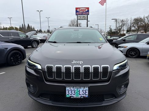 Used 2019 Jeep Cherokee Latitude Plus AWD/4WD image 14