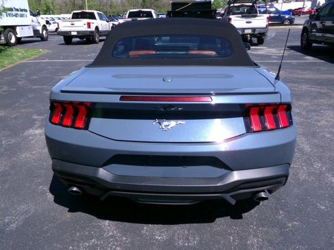 Used 2024 Ford Mustang Premium RWD image 9