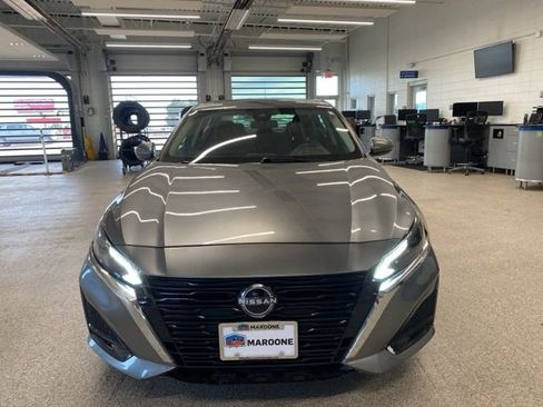 Used 2023 Nissan Altima 2.5 S image 2