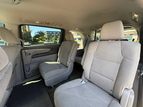Used 2016 Honda Odyssey LX image 13