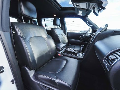 Used 2023 Nissan Armada SL w/ Midnight Edition Package image 43