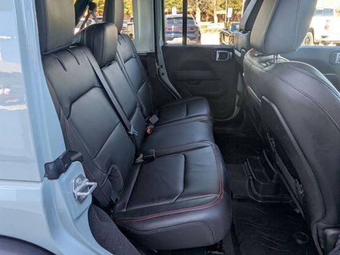 Used 2024 Jeep Wrangler Unlimited Rubicon w/ Technology Group image 22