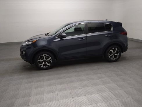 Used 2022 Kia Sportage LX AWD/4WD image 2