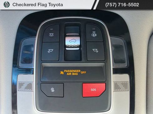 Used 2023 Hyundai Santa Fe SEL w/ Premium Package AWD/4WD image 17