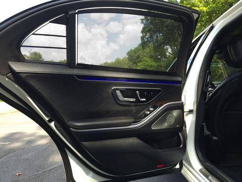Used 2023 Mercedes-Benz S 580 4MATIC Sedan image 25