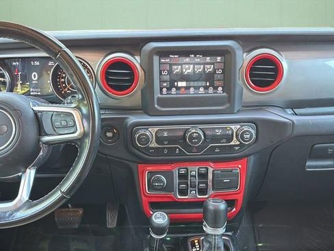 Used 2021 Jeep Wrangler Unlimited Sahara AWD/4WD image 21