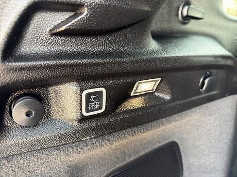 Used 2025 Jeep Grand Cherokee L Overland w/ Trailer Tow Package image 14