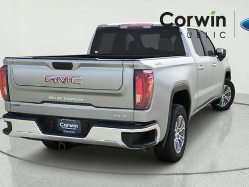 Used 2025 GMC Sierra 1500 SLT AWD/4WD image 5