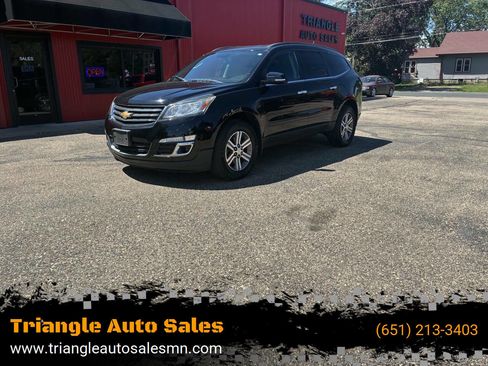 Used 2017 Chevrolet Traverse LT AWD/4WD image 1